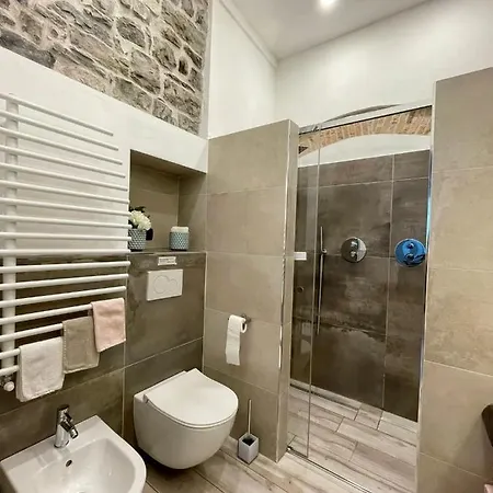 Civico29 & Breakfast كومو